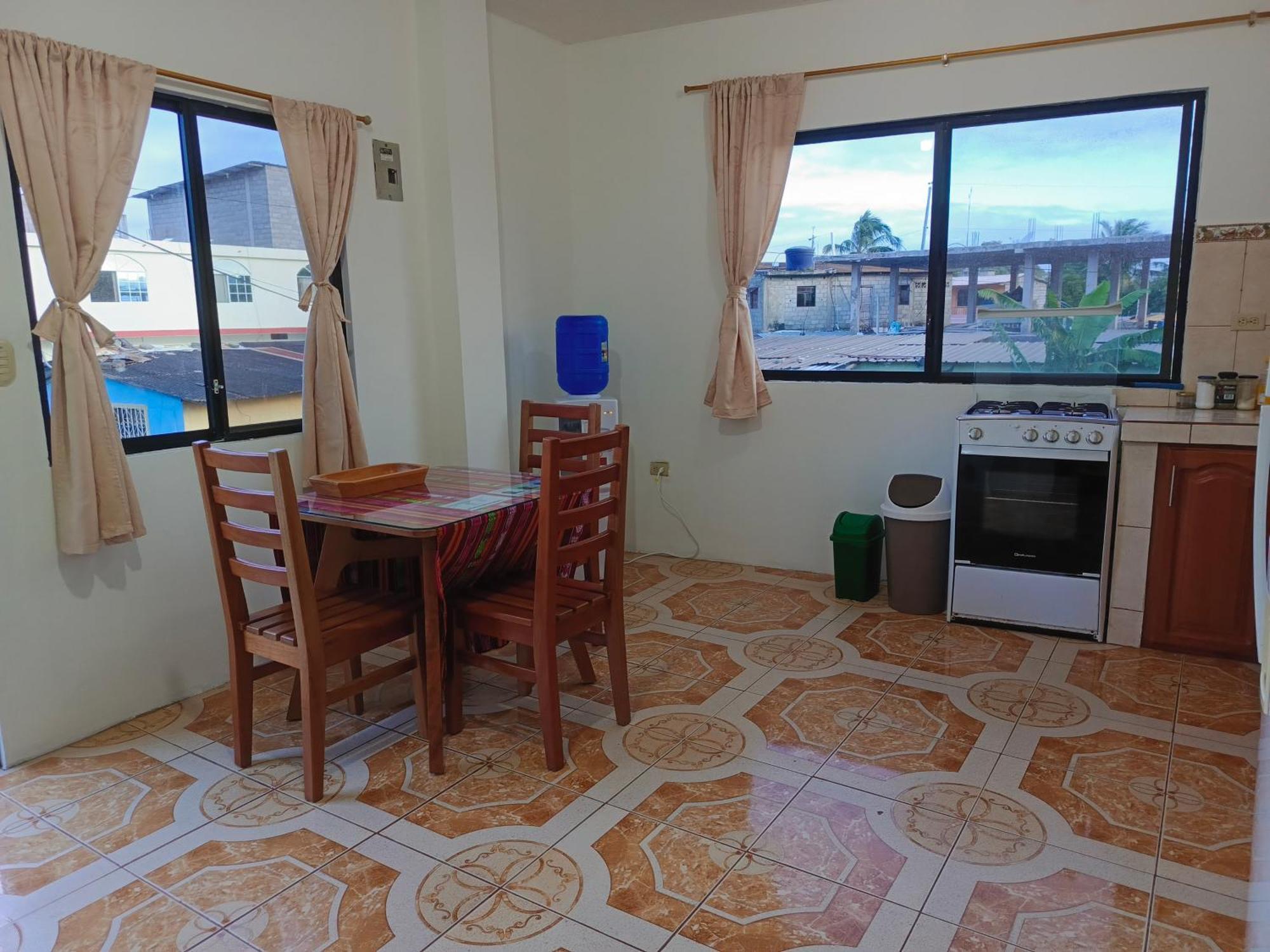 Teresita'S House Suites Con Cocina Privada Пуэрто-Бакерисо-Морено Экстерьер фото
